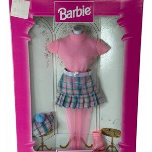 NIB Vintage Barbie Fashion Avenue Boutique Outfit #18126 Pink Blue Plaid Skirt